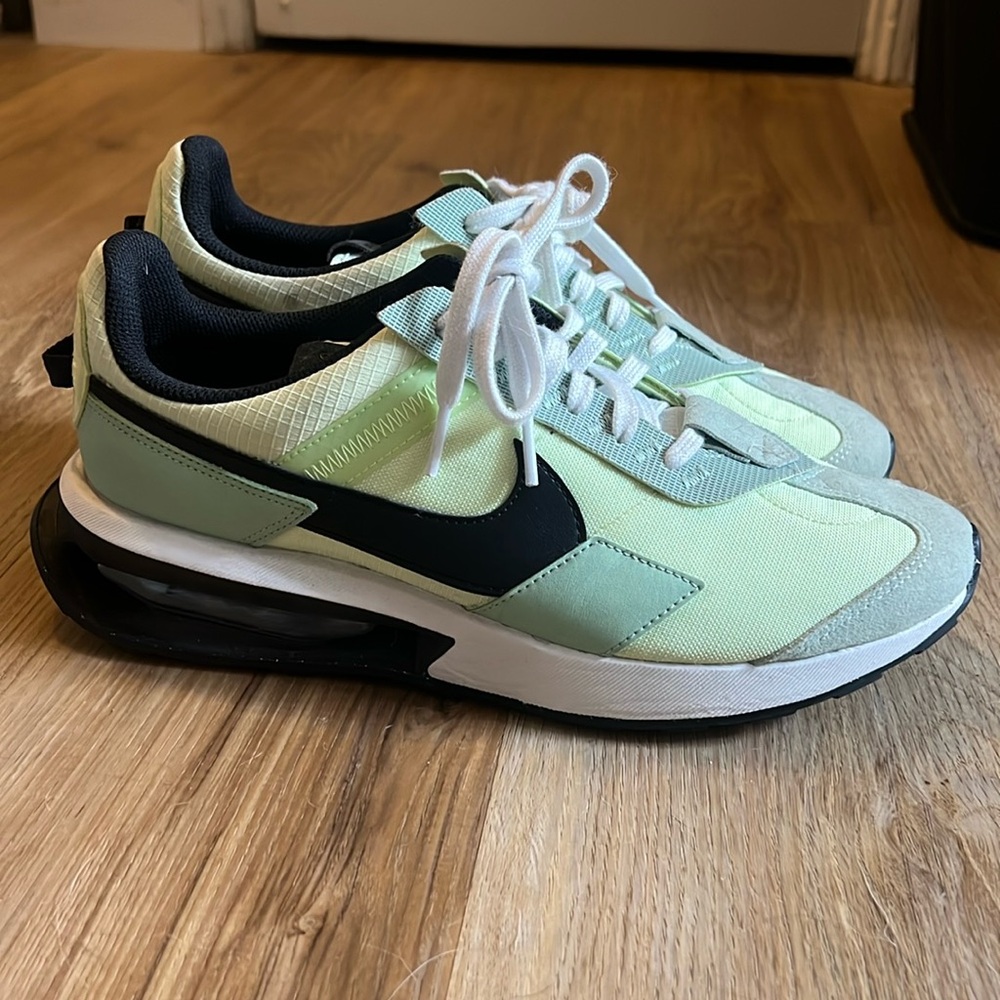 Nike Air Max Pre-Day